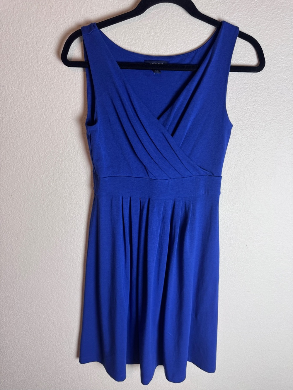 Lands' End XS Blue Solid Fit & Flare V-Neck Sleeveless Knee Knit Stretch
